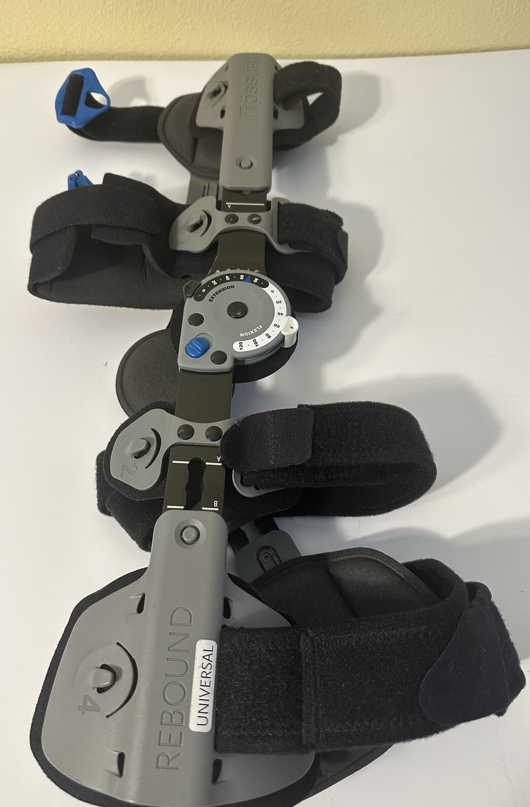 Pre-owned OSSUR Rebound Post Op Knee Universal Cool Brace B-8381480