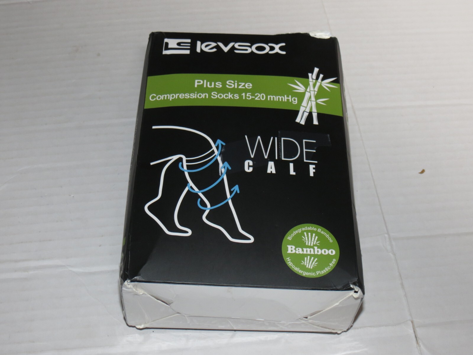 t3 LEVSOX Wide Calf Bamboo Compression Socks Unisex Plus Size 15-20mmHg Knee Hi