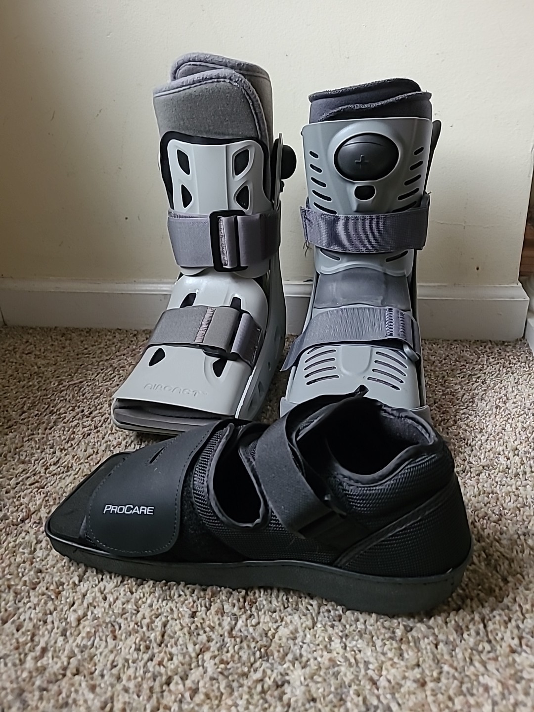 3 Very Good Walking boots Medium Ossur, AirCast, ProCare (B16)