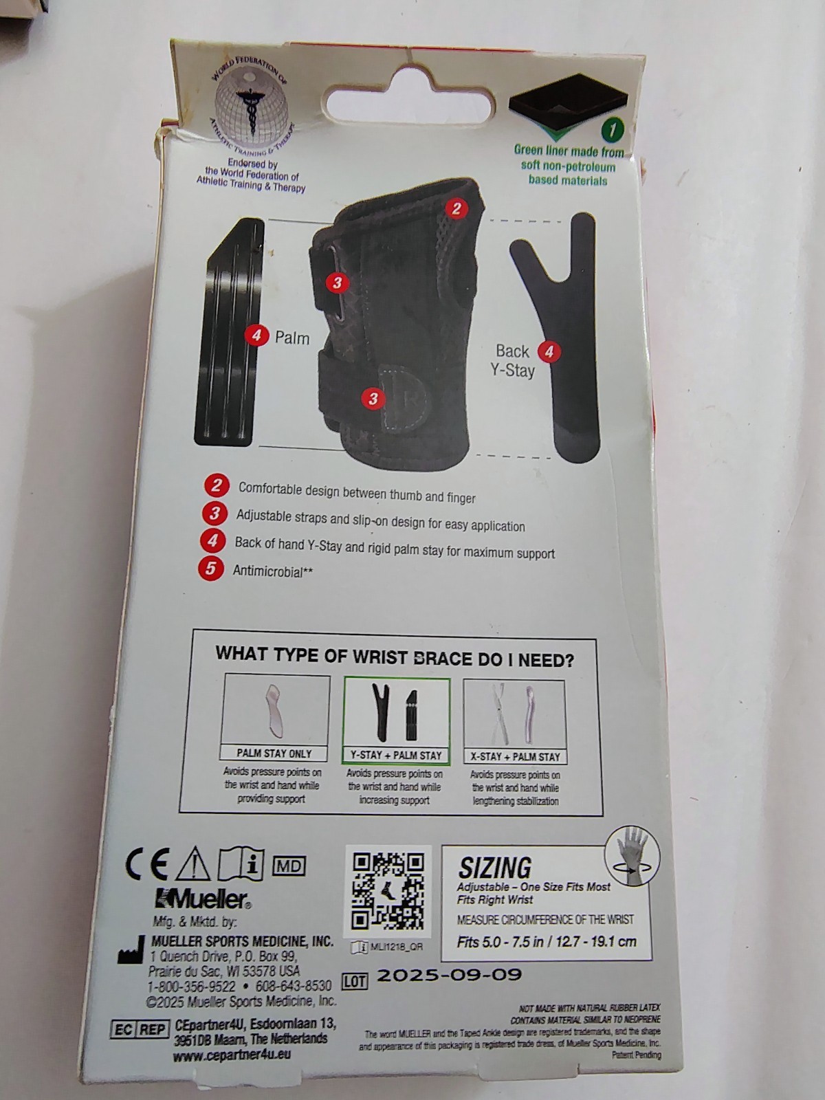 Mueller Green Right Wrist Brace