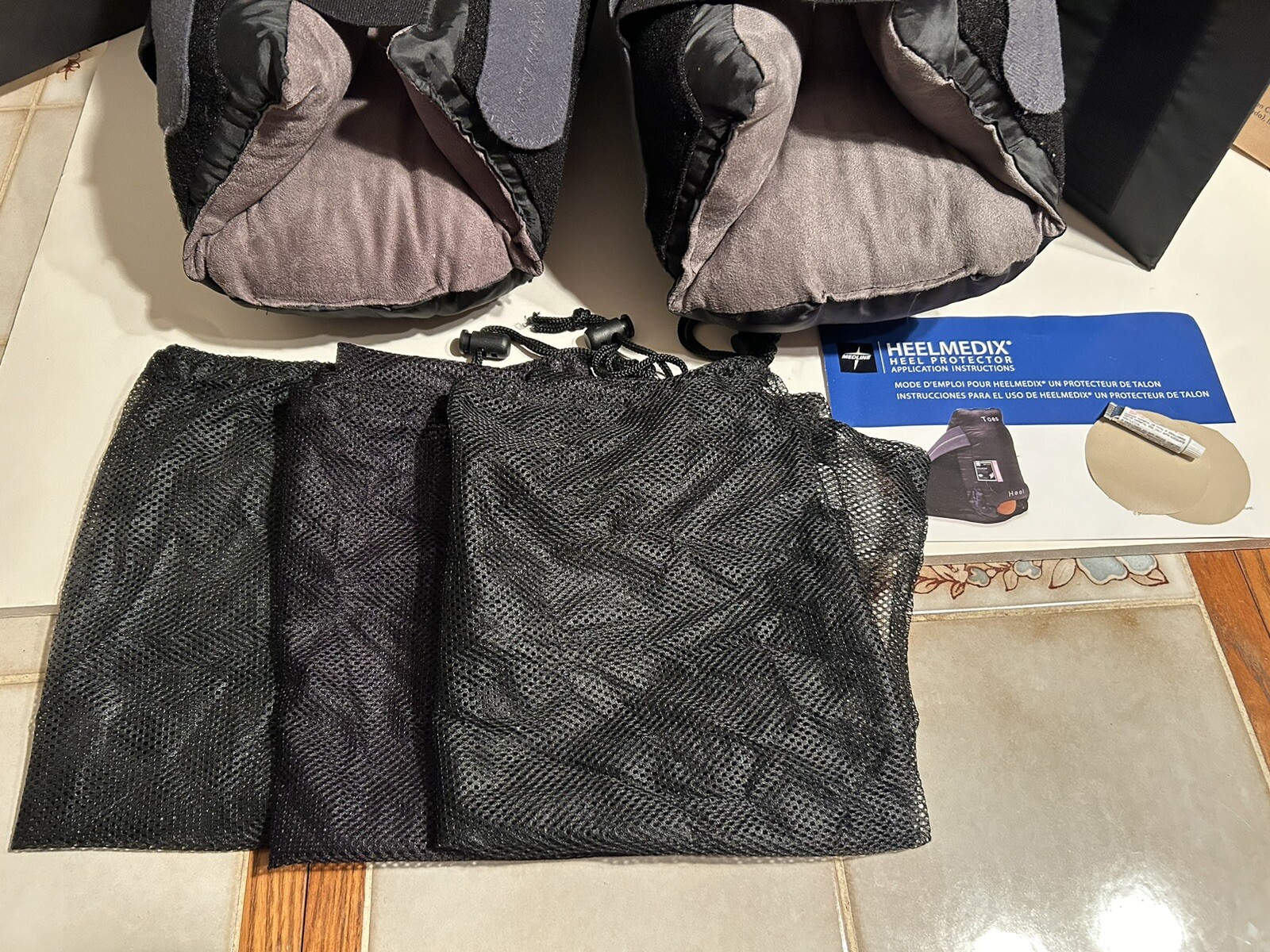 2 HEELMEDIX Heel Protectors size standard, 3 stabilizers & 3 mesh bags