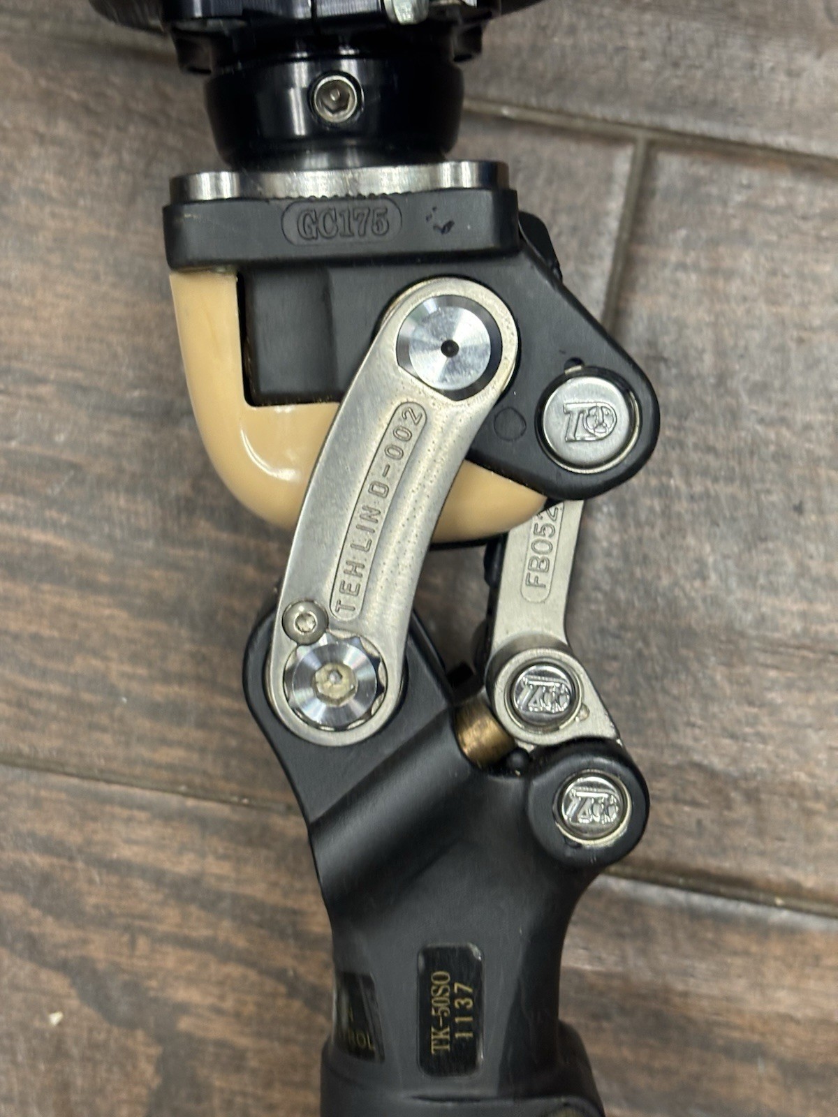 HY-Stan prostetic left leg carbon fiber