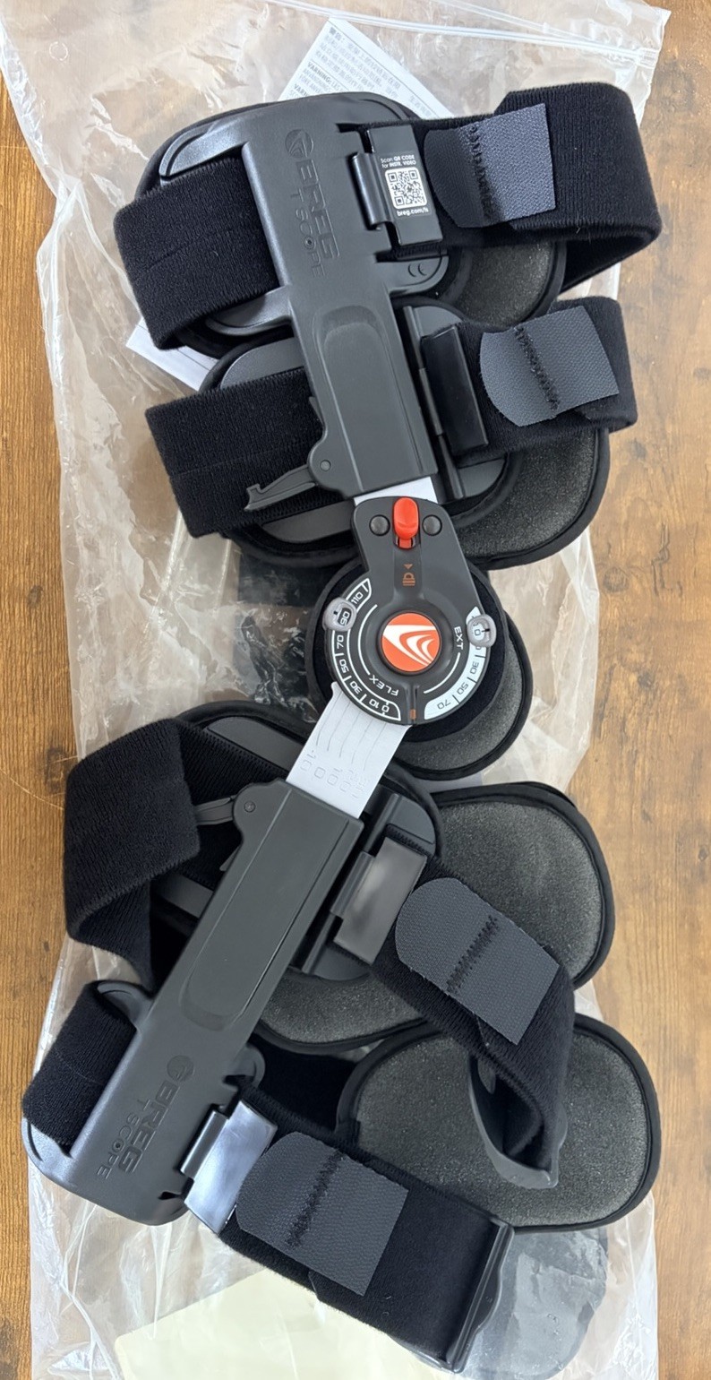 Breg T-Scope Premier Post Op Knee Brace – Black REF 08814 New