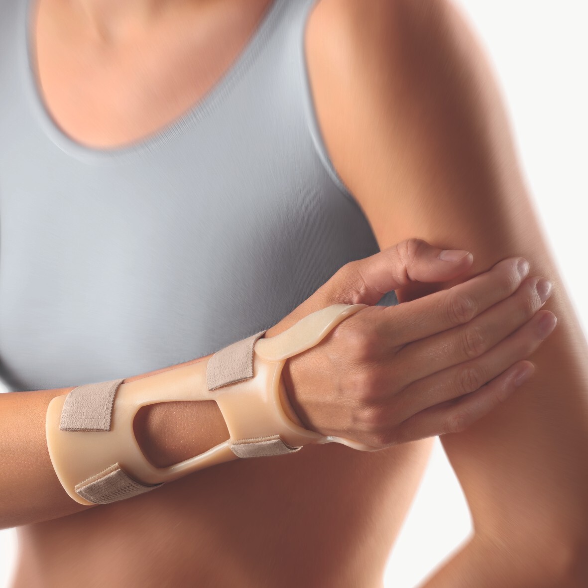 BORT Dorsal Hand Wrist Brace Resting Splint , Adjustable Carpal Tunnel Germany