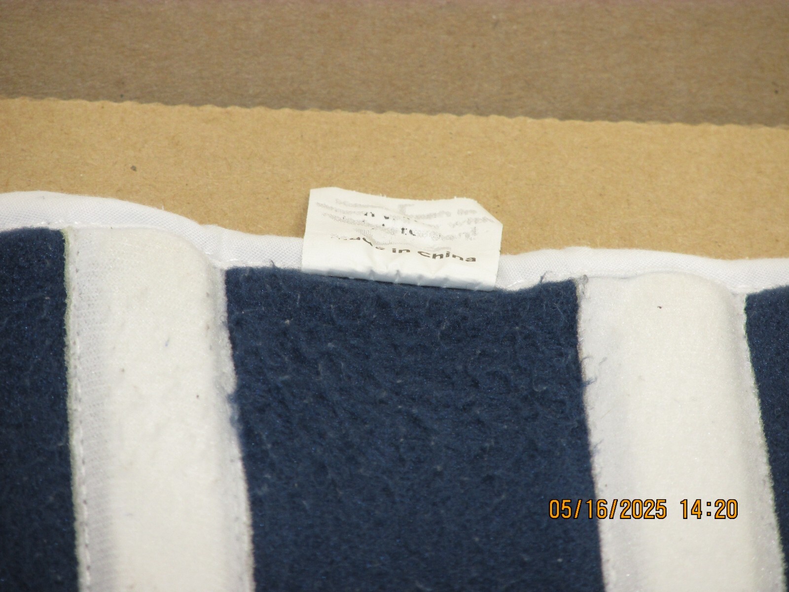 The listing is:(1) Braceability Adult Elbow Stabilizer Item # 10E04 LargeB