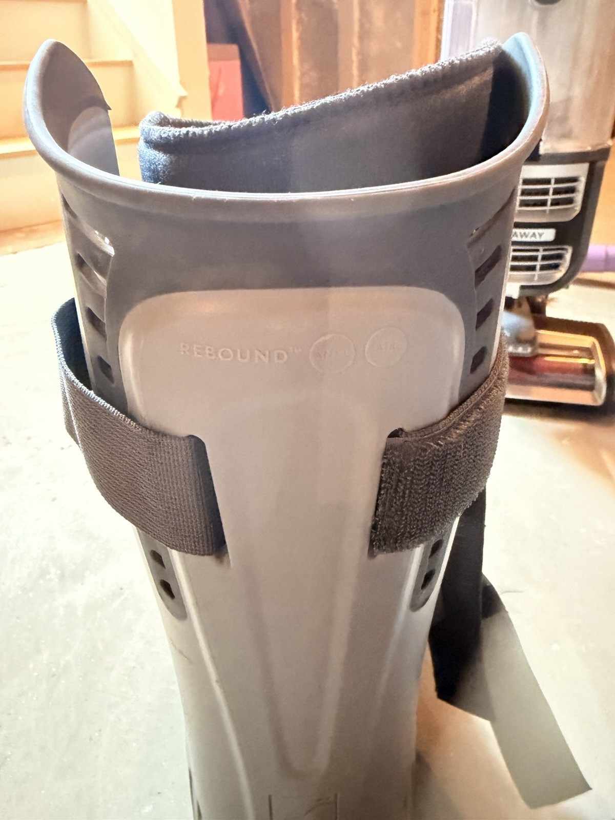 Ossur Rebound Air Walker Boot Large. (Size 10-12 Men’s) Left Foot