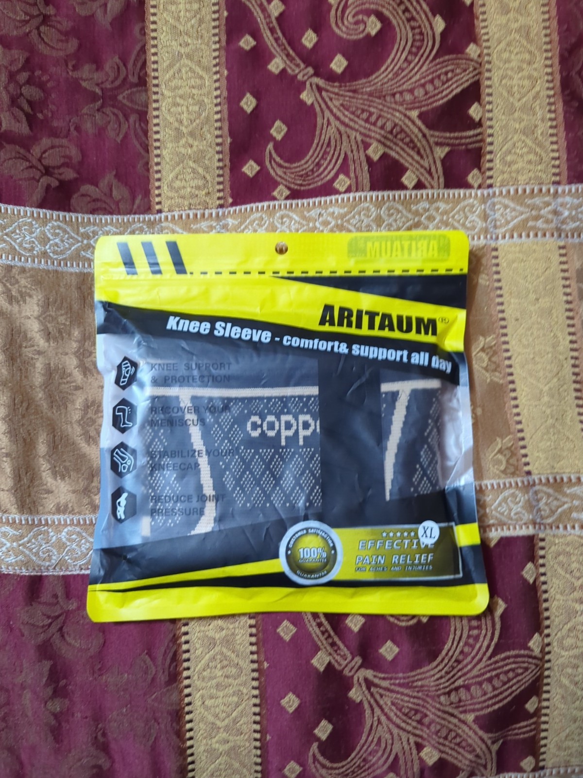 1 Pair of Aritaum Knee Sleeves. Comfort and support all day. XL