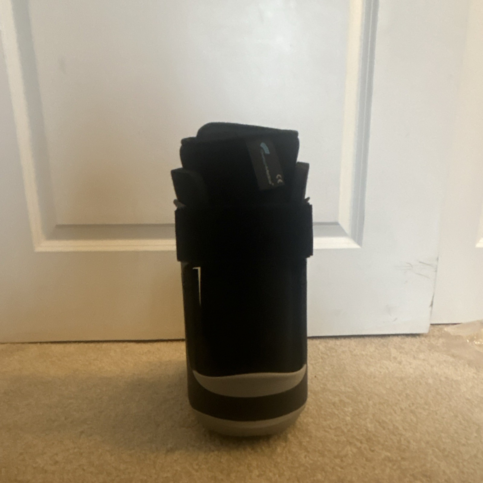 Ovation Medical Short Pneumatic Walker Boot Black Adjustable Size M 10105