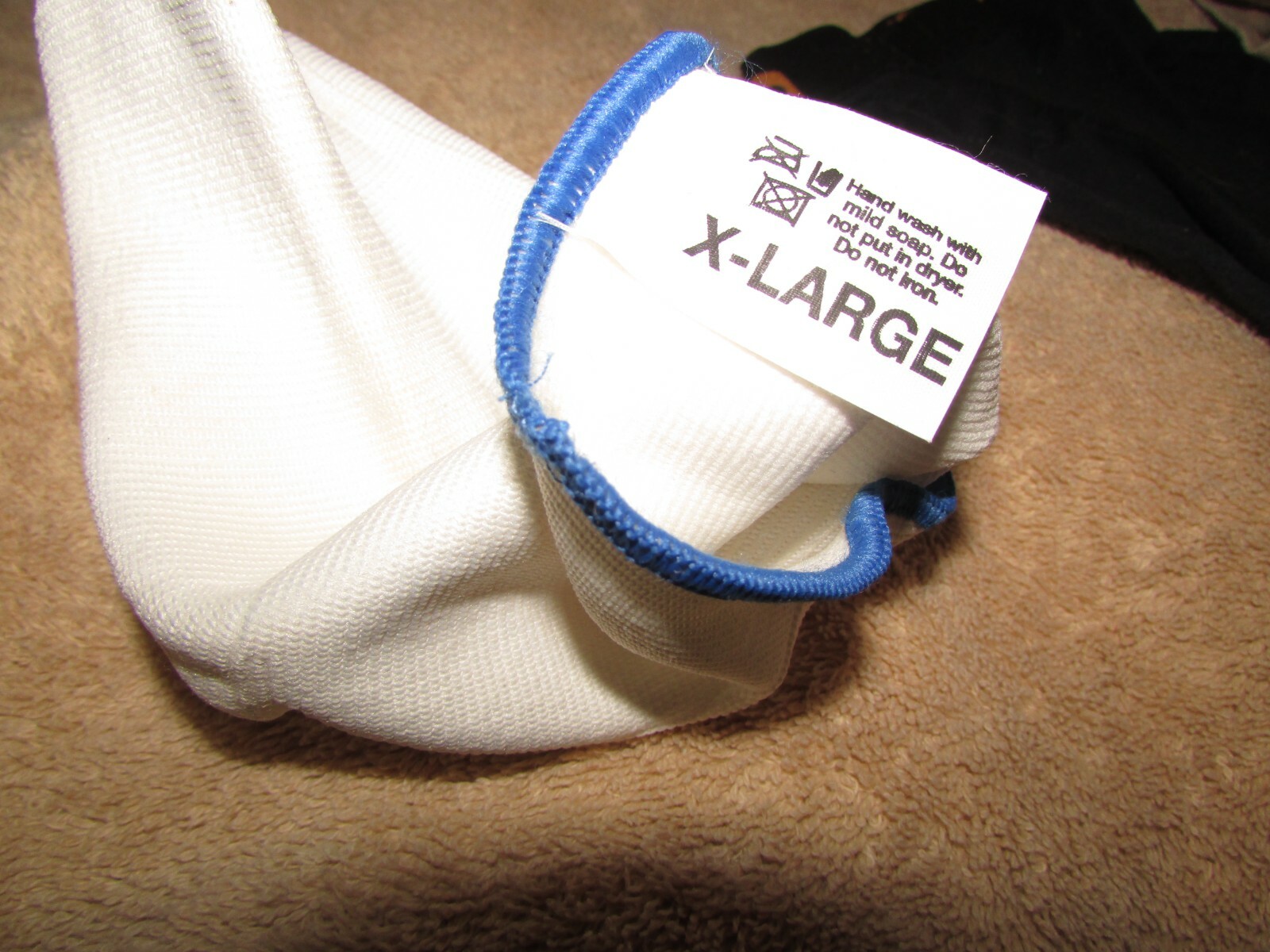 KNEE BRACES white x-lg, black Tommy Copper lg-x lg, brown sm-med 3 ttl (B)
