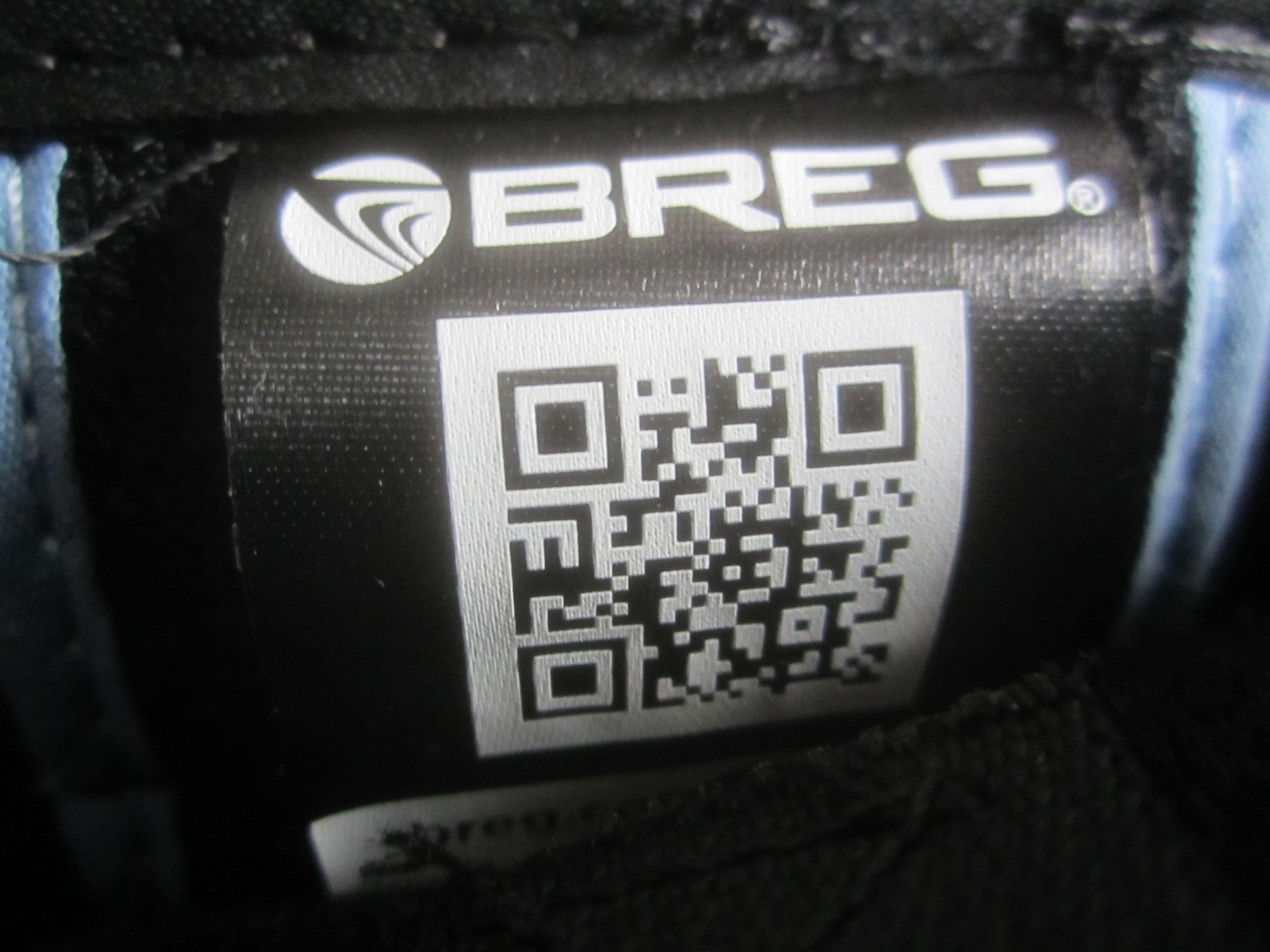 Breg Pinnacle Back Brace Spinal Brace Adjustable AW-1.03795 Rev A 1119