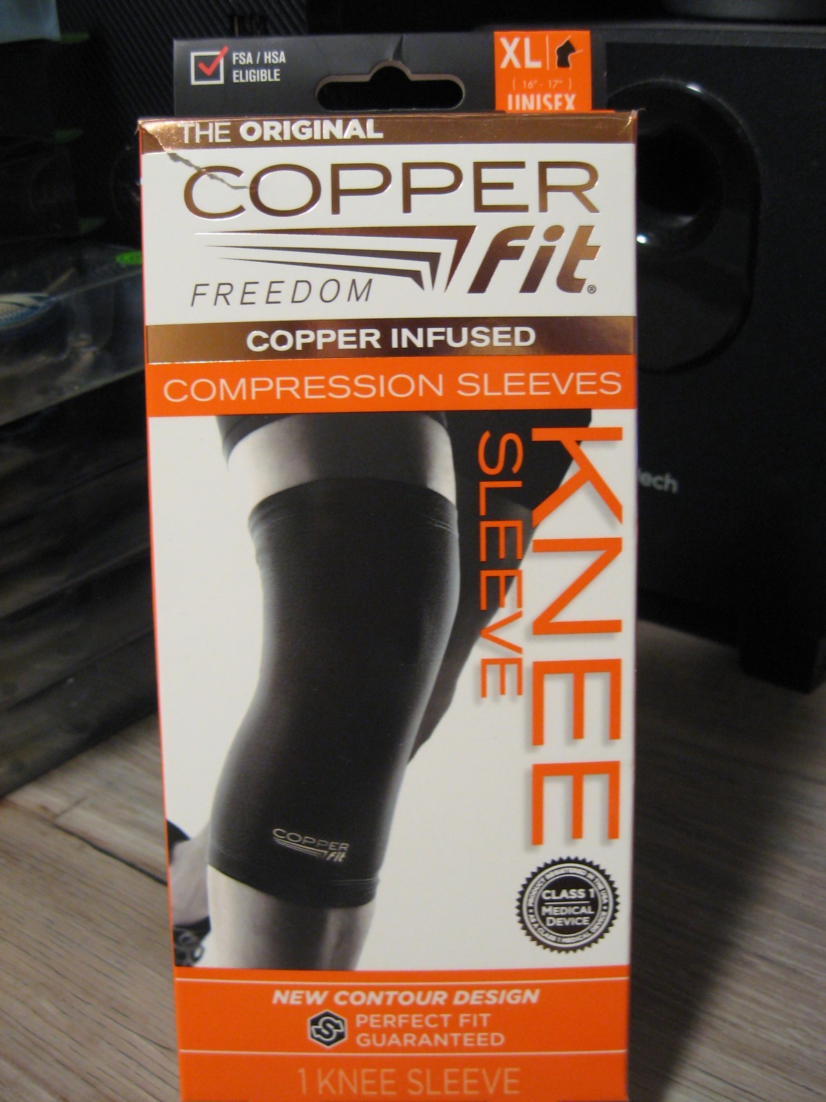 Copper Fit Infused Knee Sleeve – Compression – Black – Unisex – XL 16″ to 17″