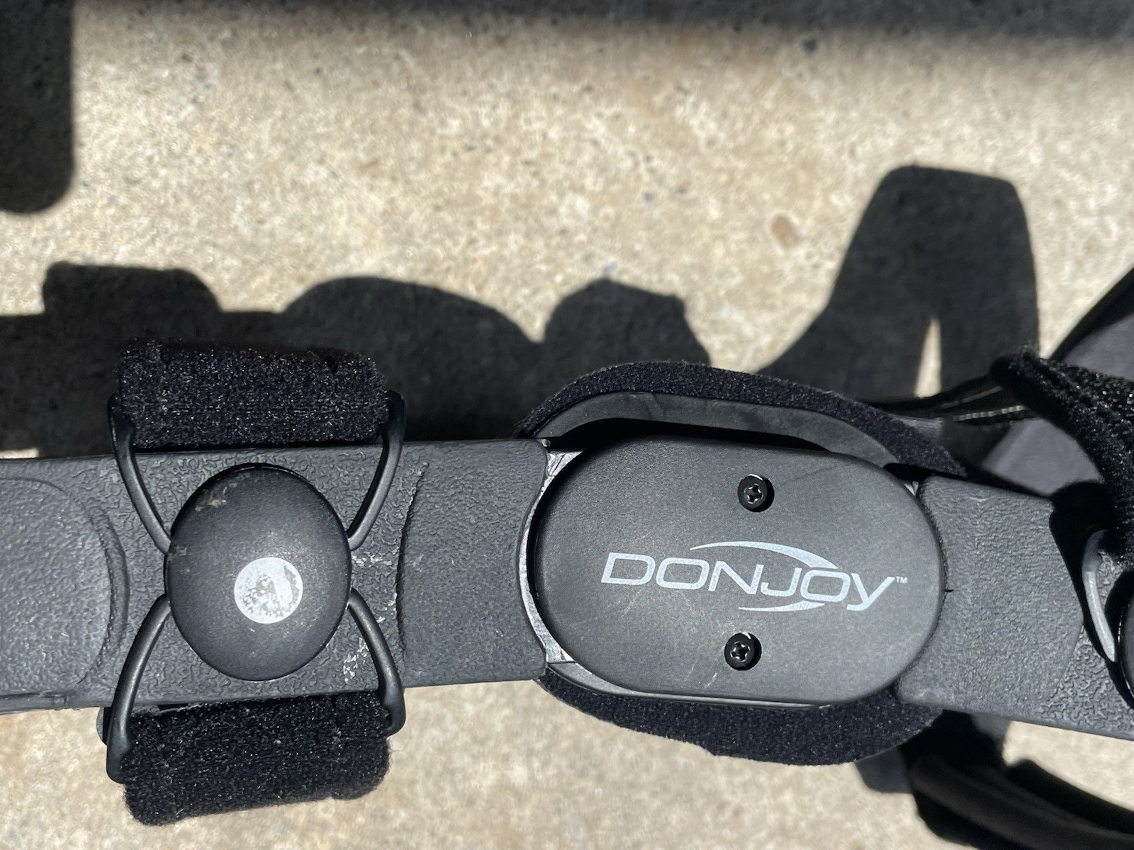 DONJOY FULLFORCE KNEE BRACE RIGHT Large