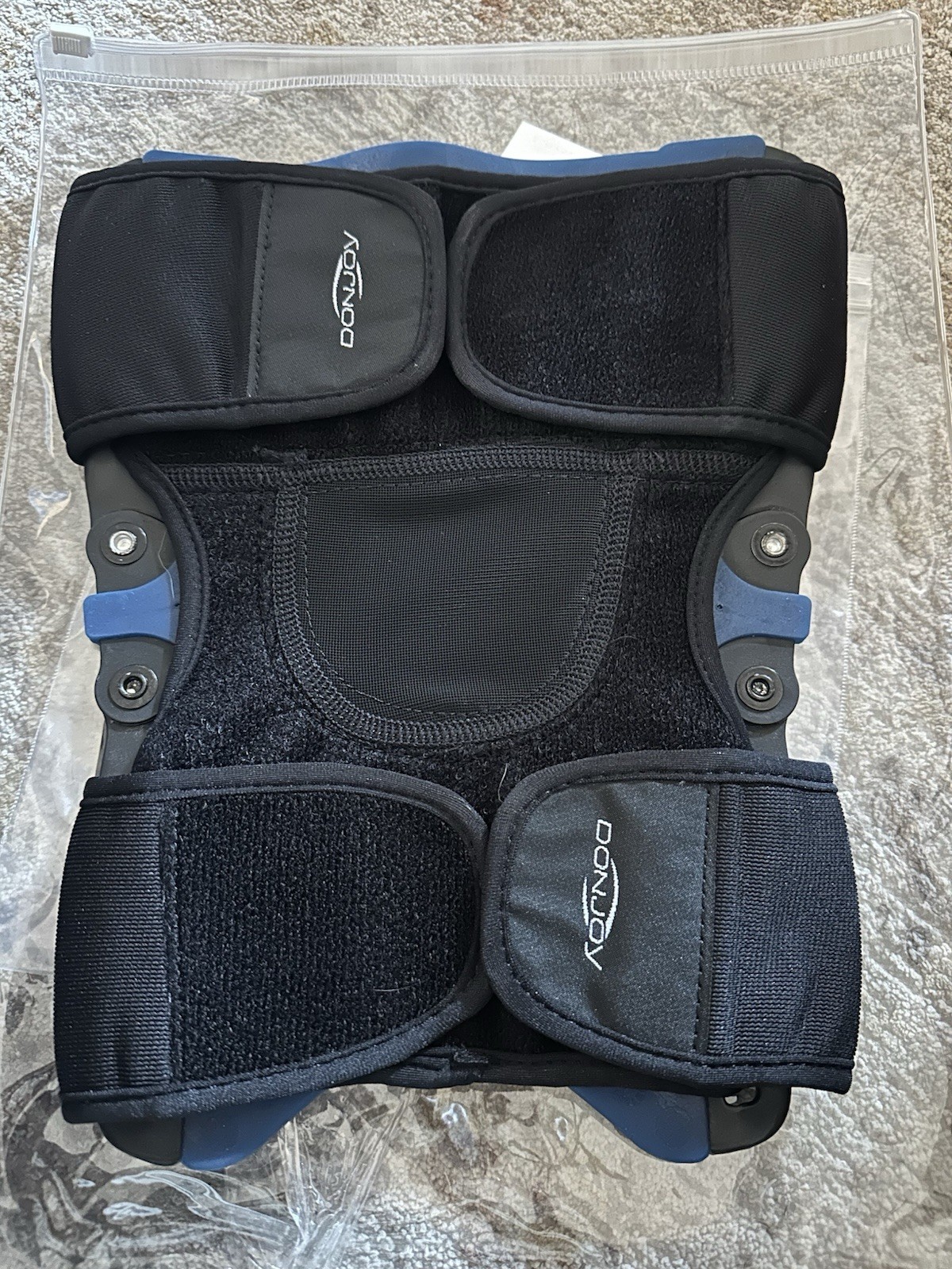 DonJoy Reaction Knee Brace M/L Gray 11-0215-3 w/ Sleeve & Instructions