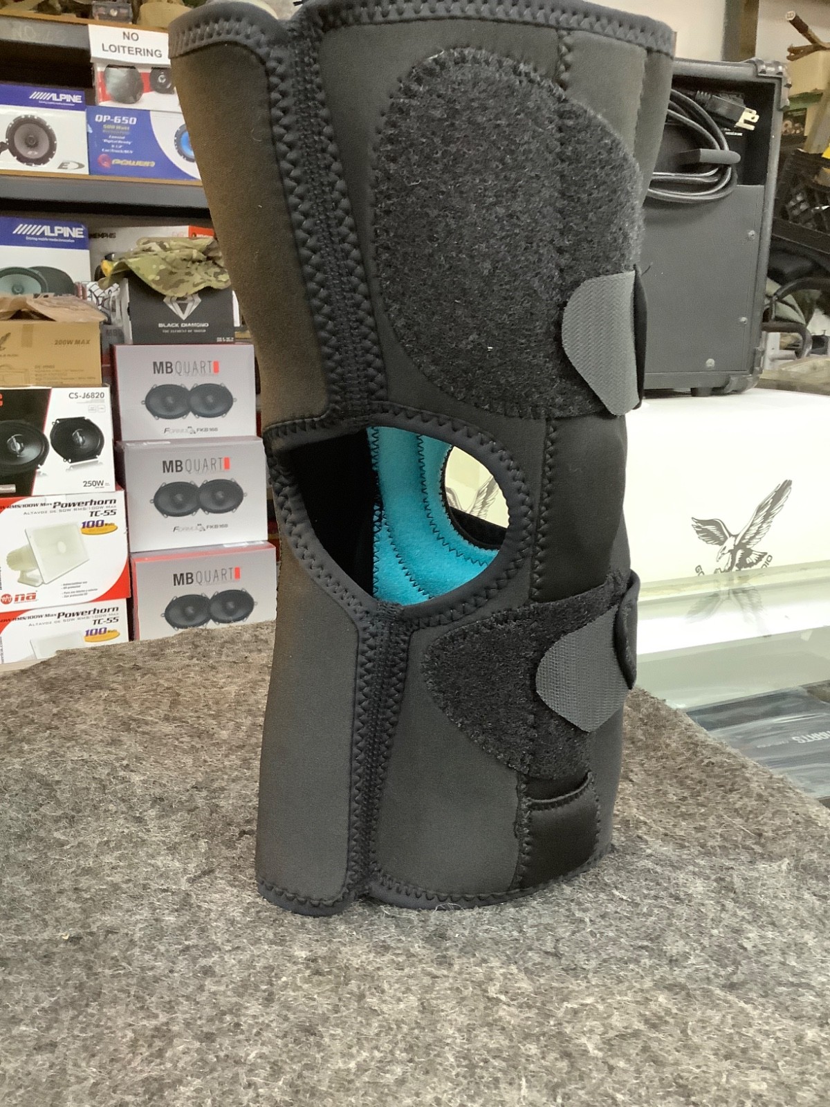KNEE BRACE, OSSUR FORMFIT HINGED LATERAL J BRACE, SIZE: LARGE, KNEE: LEFT