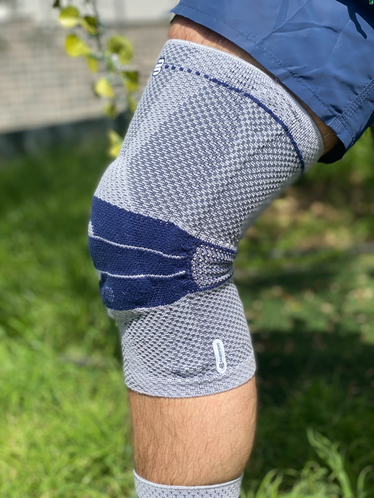 Bauerfeind GenuTrain Size 4 Knee Joint Brace Patella Support Sleeve ACL Menisc