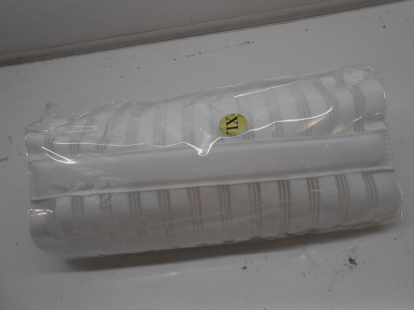 Elastic Back Support Comforts XL / 42-46 White. 63%nylon/ 15%polyster