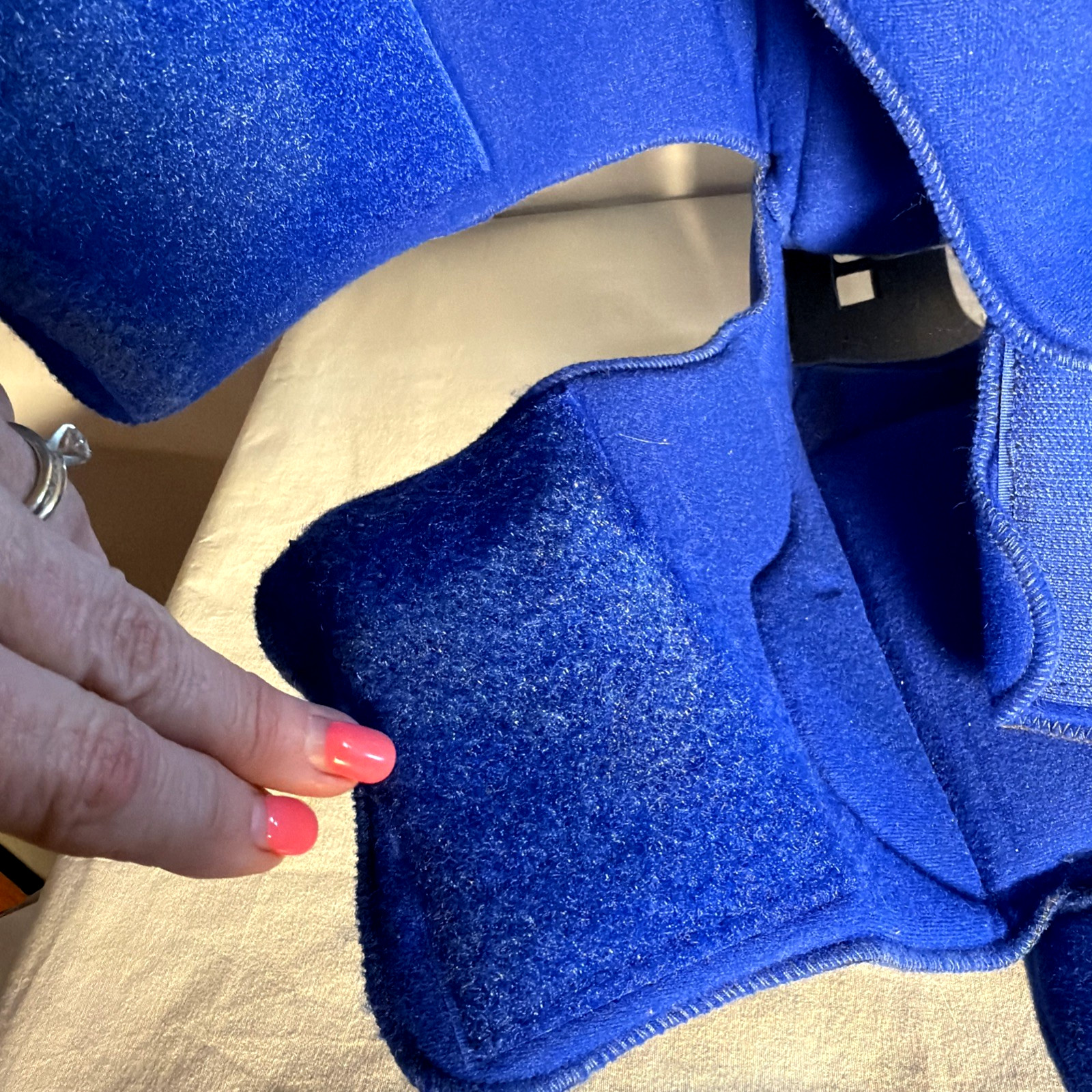 DeRoyal Ankle Contracture Boot VelFoam with Boot Sole Large