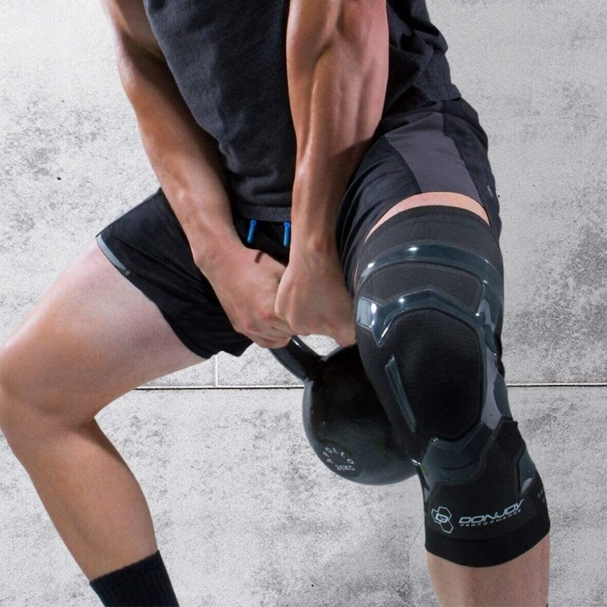 DONJOY PERFORMANCE TRIZONE KNEE COMPRESSION SLEEVE RIGHT LEG LARGE, BLACK *DM
