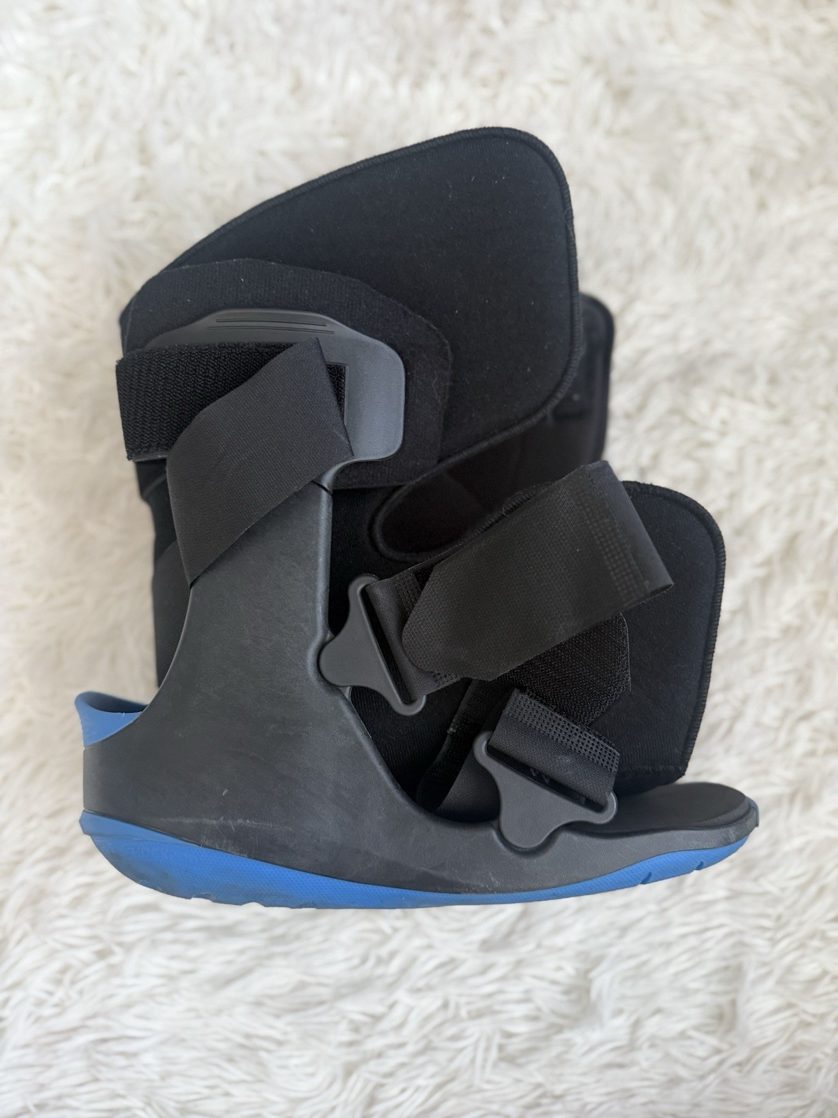 Ovation Walking Boot – Lightweight CAM Walker Boot Size Medium