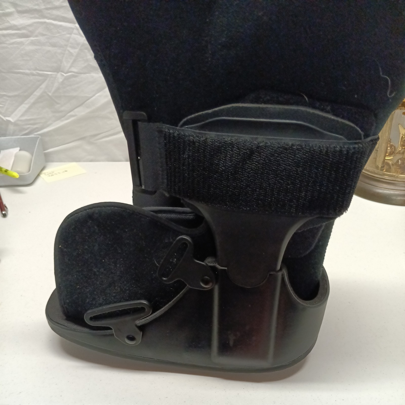 United Ortho Short Air Cam Walker Fracture Boot, Small, Black