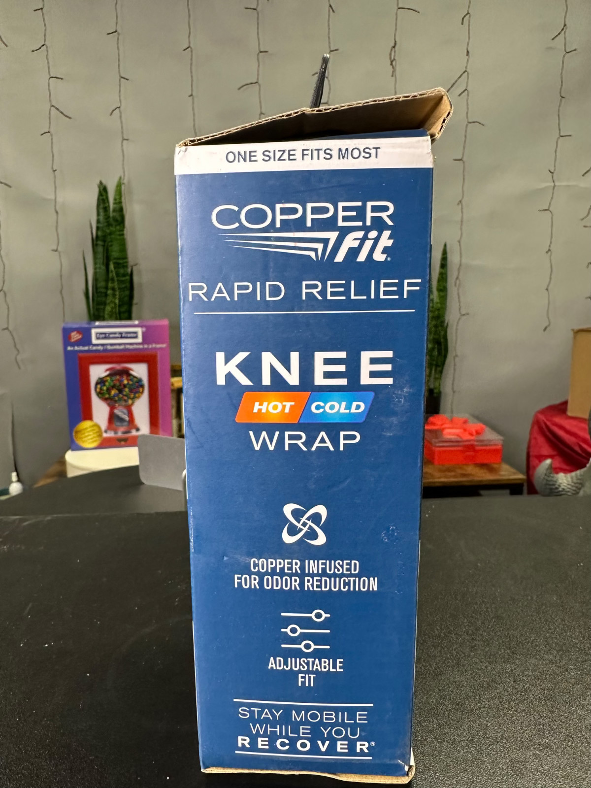 Copper Fit unisex adult Rapid Relief Knee Wrap with Hold/Cold Therapy