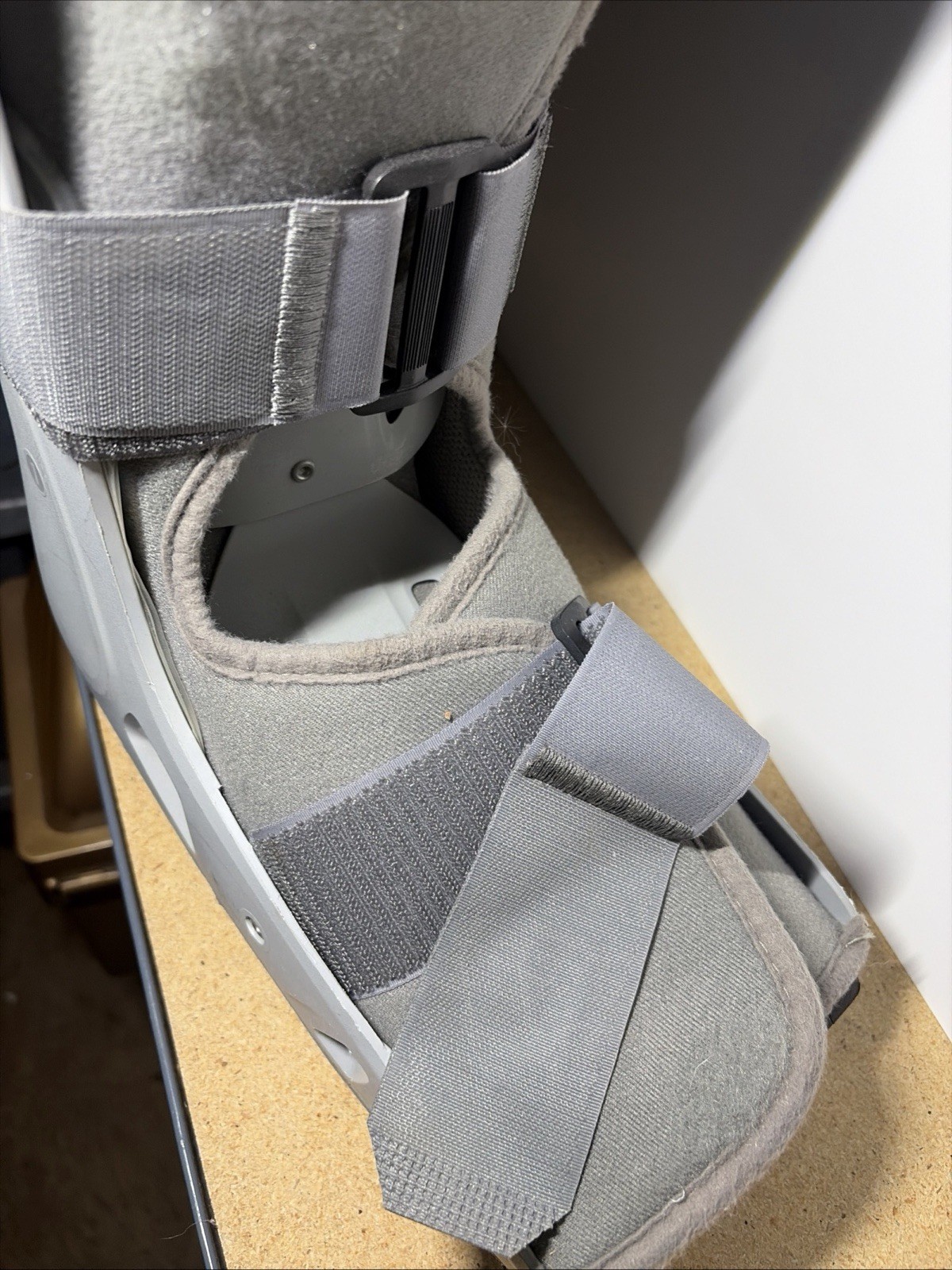 Aircast Ankle Support Air Select Walking Boot Size L (DJO, LLC)