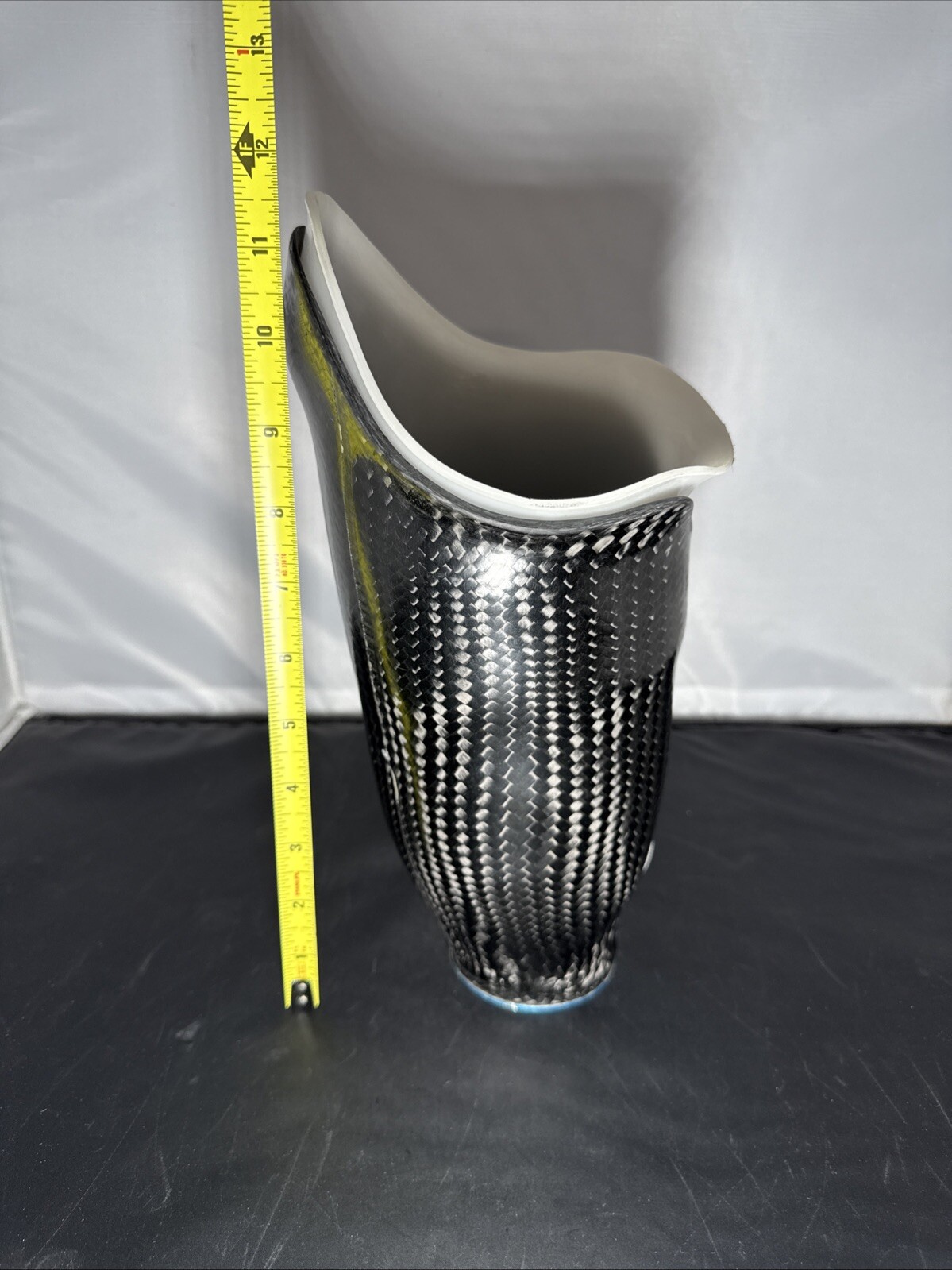 PROSTHETIC BLACK CARBON FIBER LEG SOCKET Above Knee Left Leg W Mounting Plate