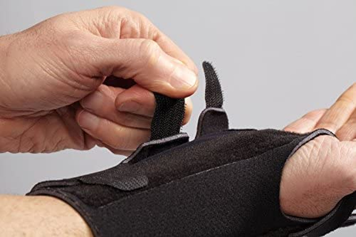 MMM10770EN – Adjustable Reversible Splint Wrist Brace