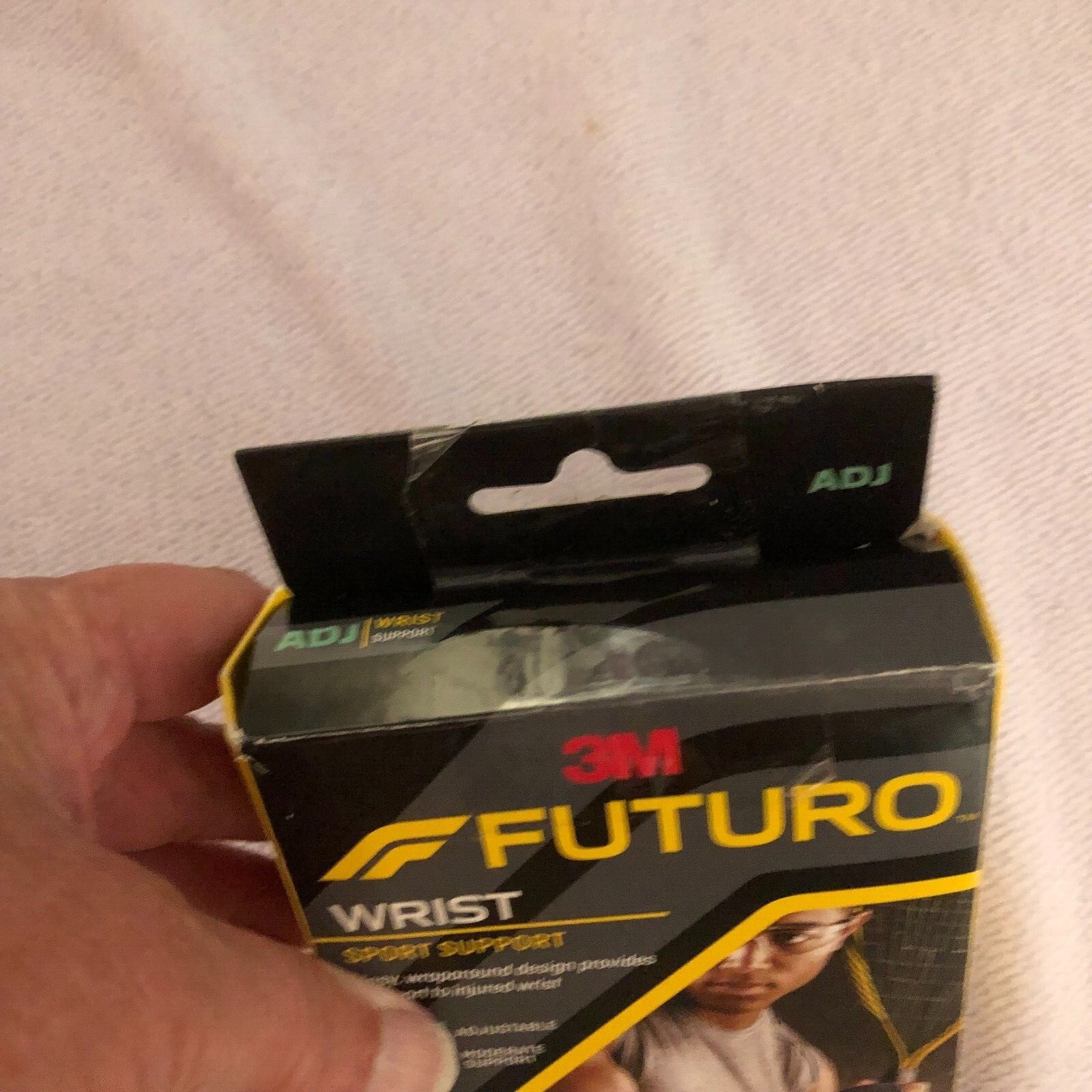 3M Futuro Adjustable Sport Support Wrist Support 09033