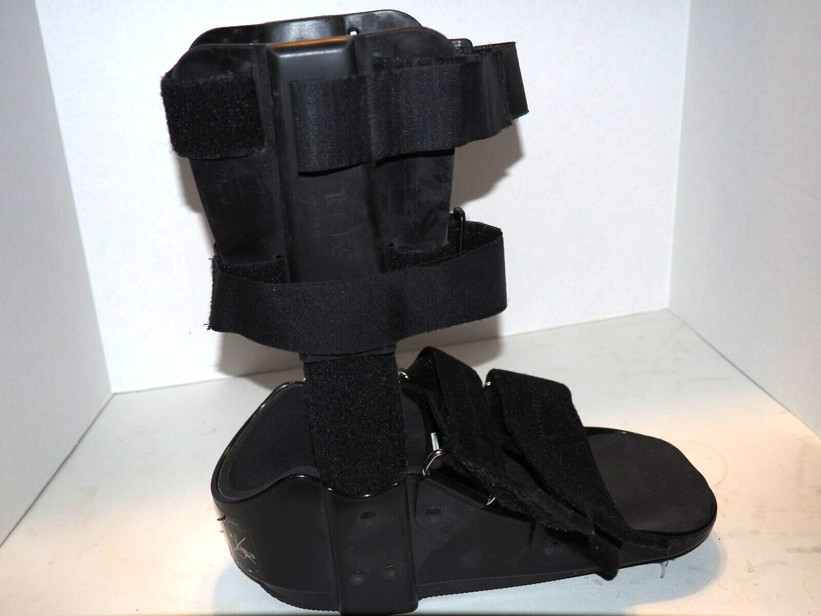 MEDICAL BOOT medium, size 11 foot 13″ high, black color
