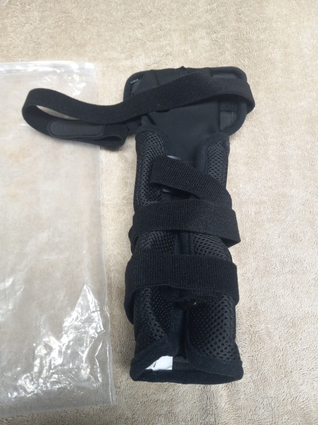 NEW Aryse Metforce Wrist Brace AY-39 Right or Left, Size U / Universal