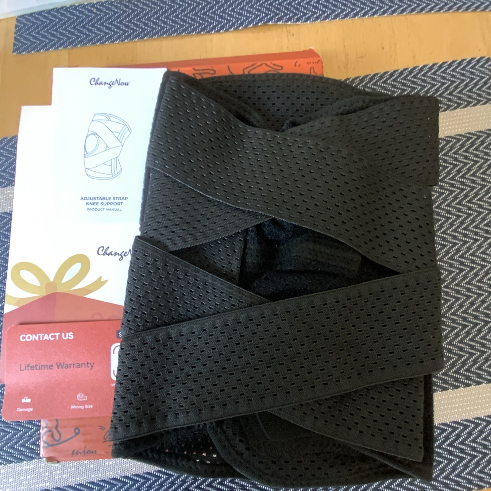 ChangeNow Adjustable Neoprene Knee Brace, Compression Support, XL, Black
