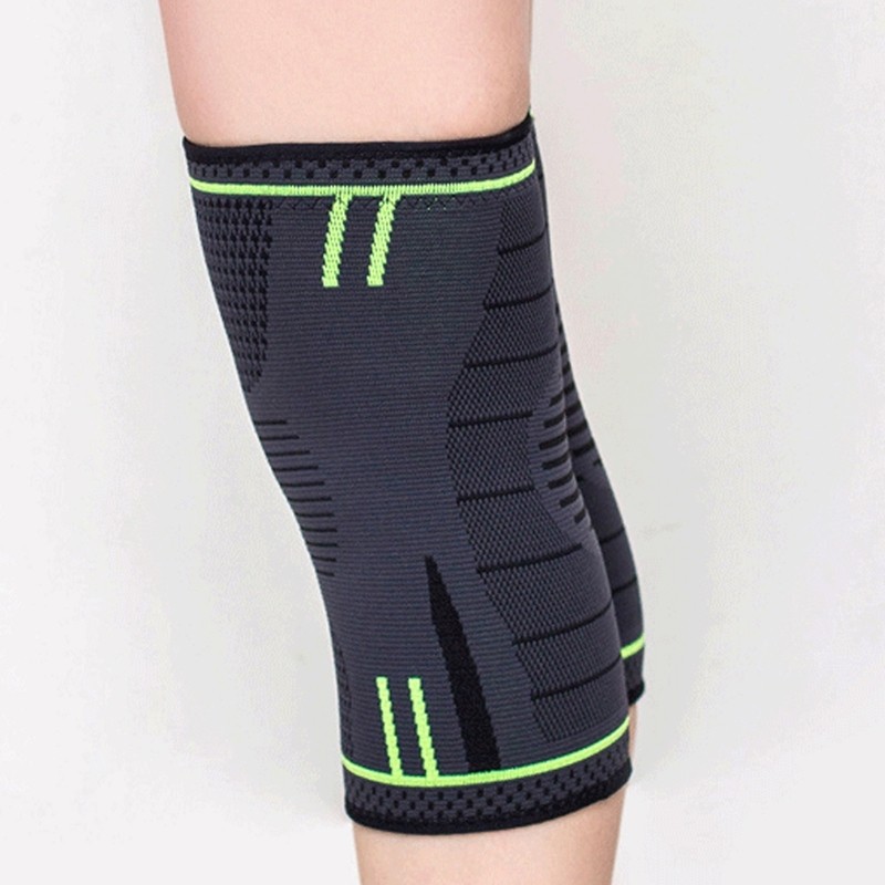 Flexible Knee Wrap for Enhancing Stability During Sports and Physical Labor