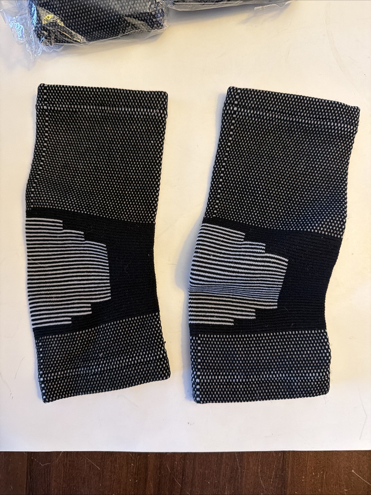 Lot of 4 Pair Plantar Fasciitis Compression Socks Arch Support Low Cut