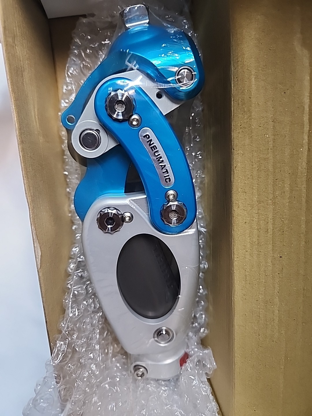 Daw Industries 4-Bar Sure Stance Pneumatic Knee Weight Activated Stance Control