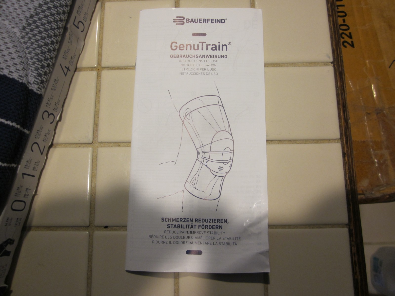Bauerfeind – GenuTrain – Knee Brace – Support for Pain and Stability Size 5 New
