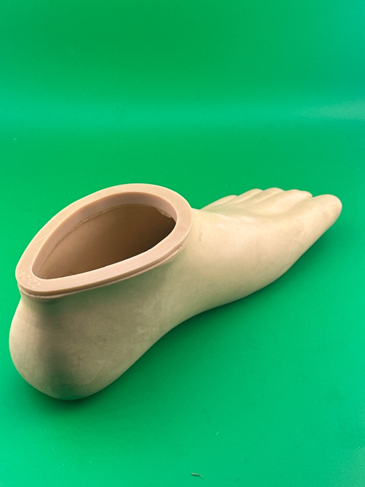 Prosthetic footshell foot shell, left. Endolite blatchford Sz 23.