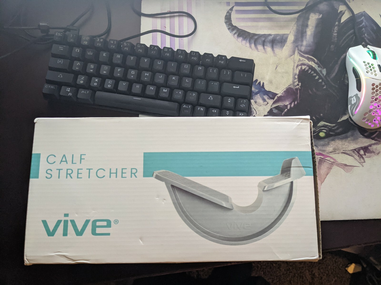 VIVE CALF STRETCHER UNIVERSAL SIZE ANTI SLIP RHB2000 GREY W/ MASSAGE BALL uns