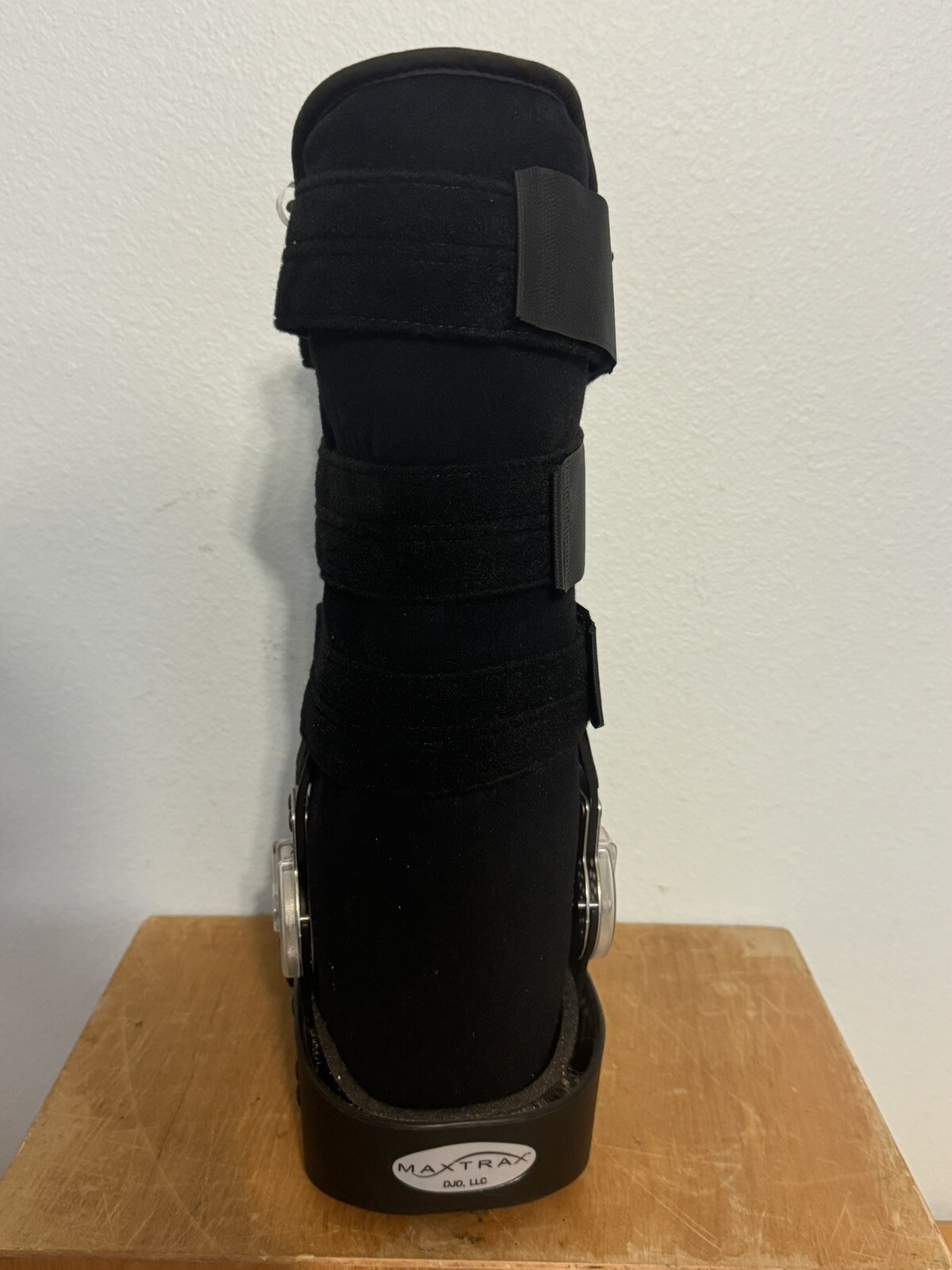 DonJoy Maxtrax ROM Air Ankle/Leg Walking Boot Adjustable Leg Brace