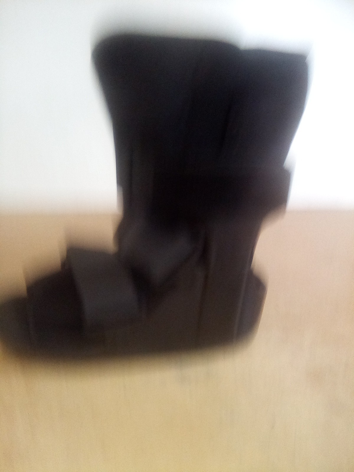 United Ortho Air Stabilizer Ankle Fracture Boot Medium, Black