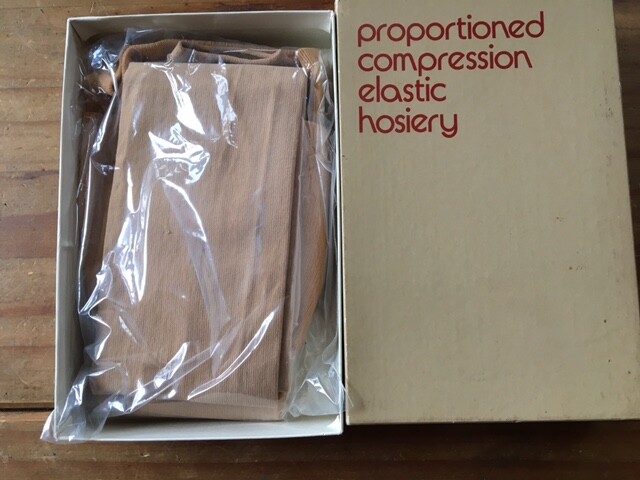PROPORTIONED COMPRESSION ELASTIC HOSIERY ABOVE KNEE OPEN TOE SIZE LARGE OTC