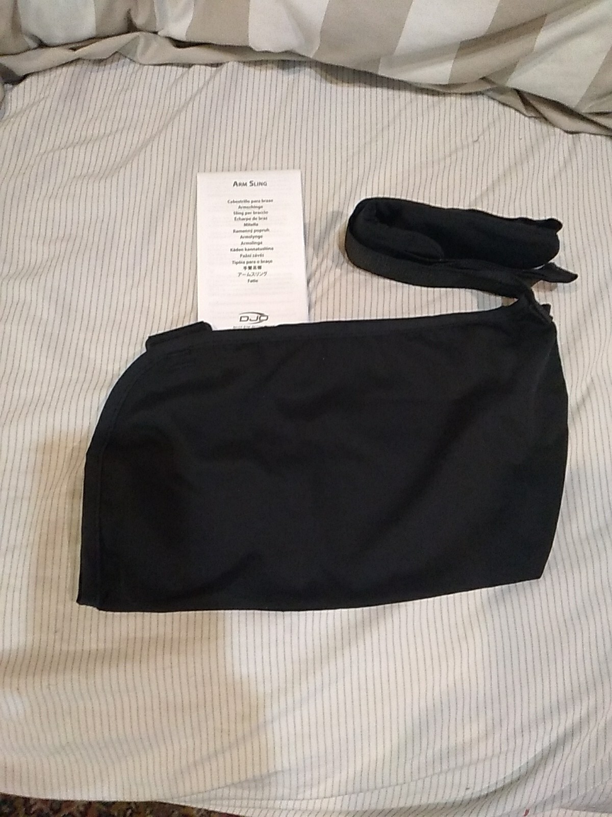 NIB Procare Deluxe Arm Sling SMALL – Model 79-84003 Black