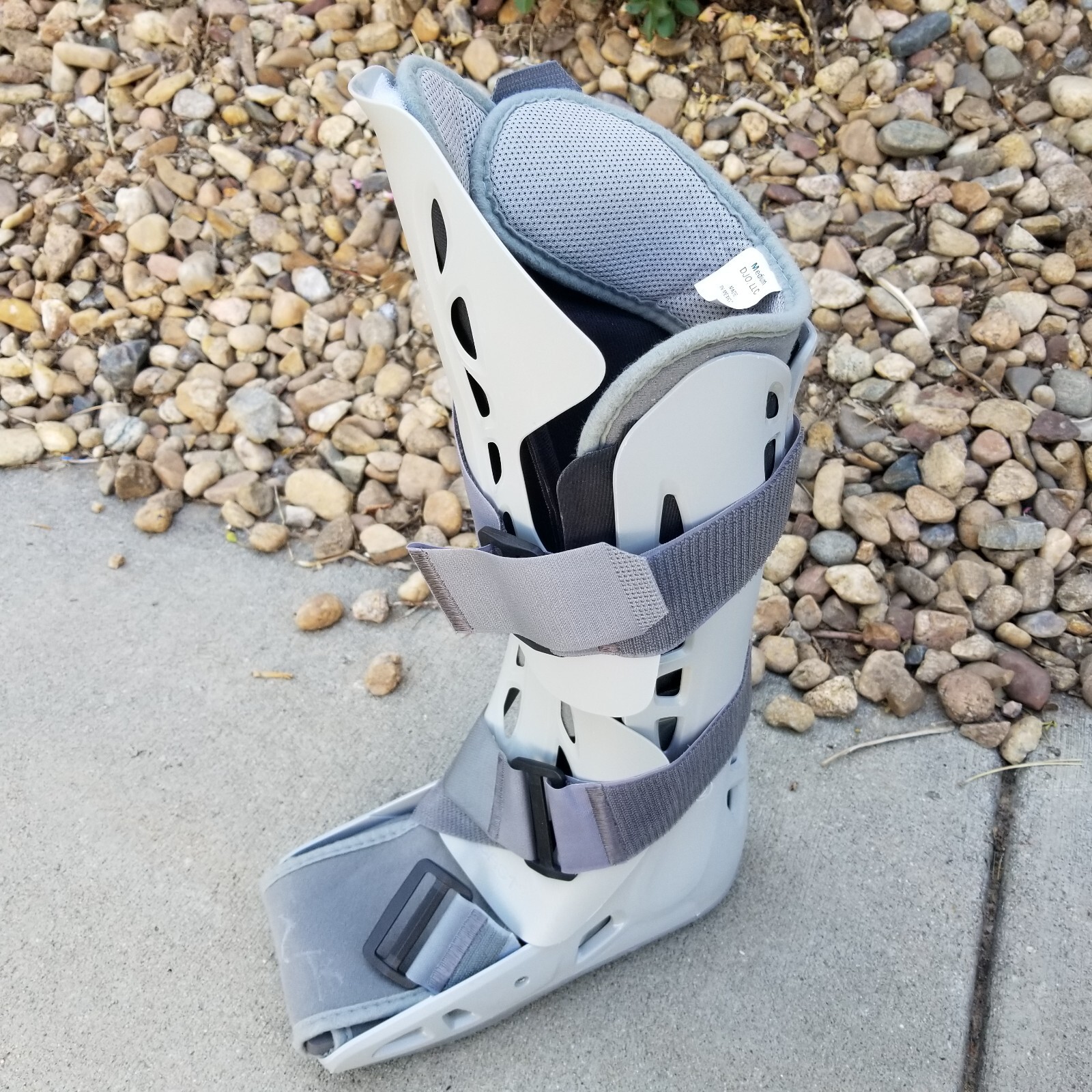 Aircast AirSelect DJO Brace/Walking Boot Medium Air Pump