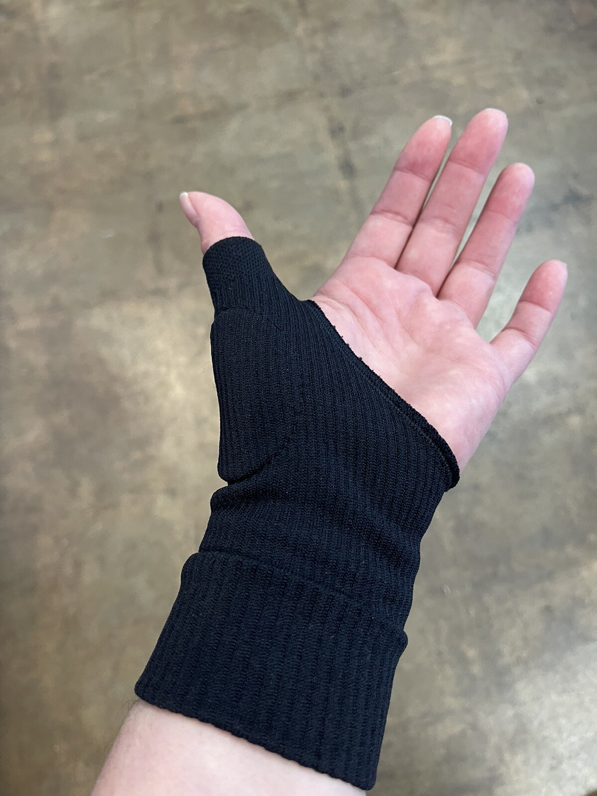 (2) 105305 Undersleeve Padded- CMC Thumb Hand Wrist Brace Liner, Protective Soft