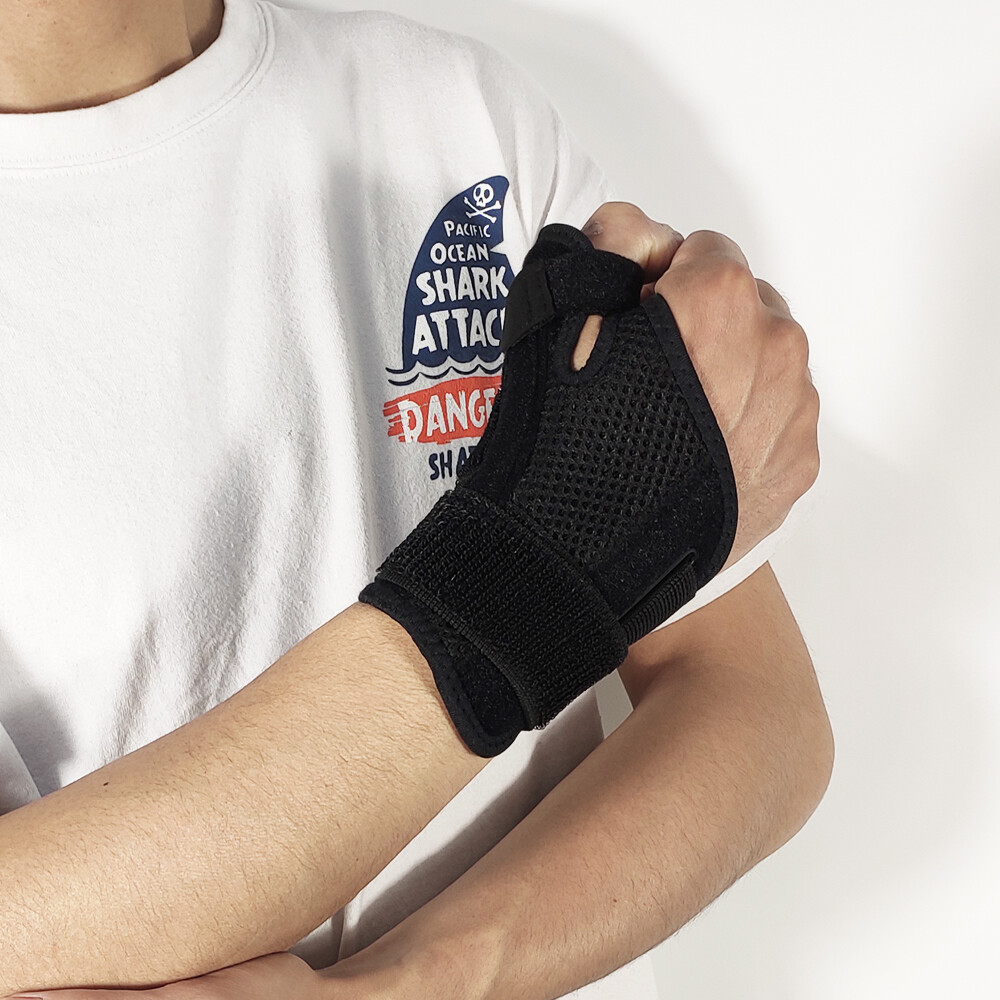 Wrist Support Brace Compression Strap Carpal Tunnel Arthritis Left & Right Hand