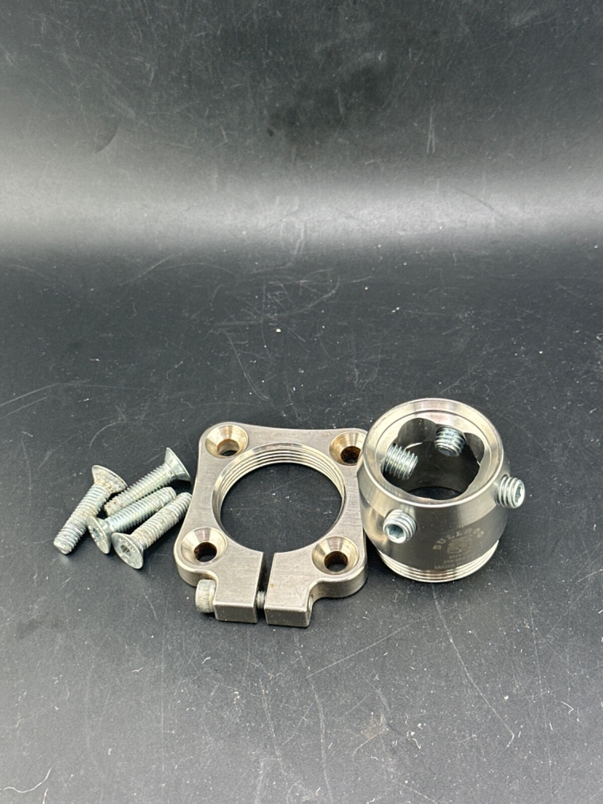 Prosthetic component adapter part. Bulldog female extend receiver with rotator