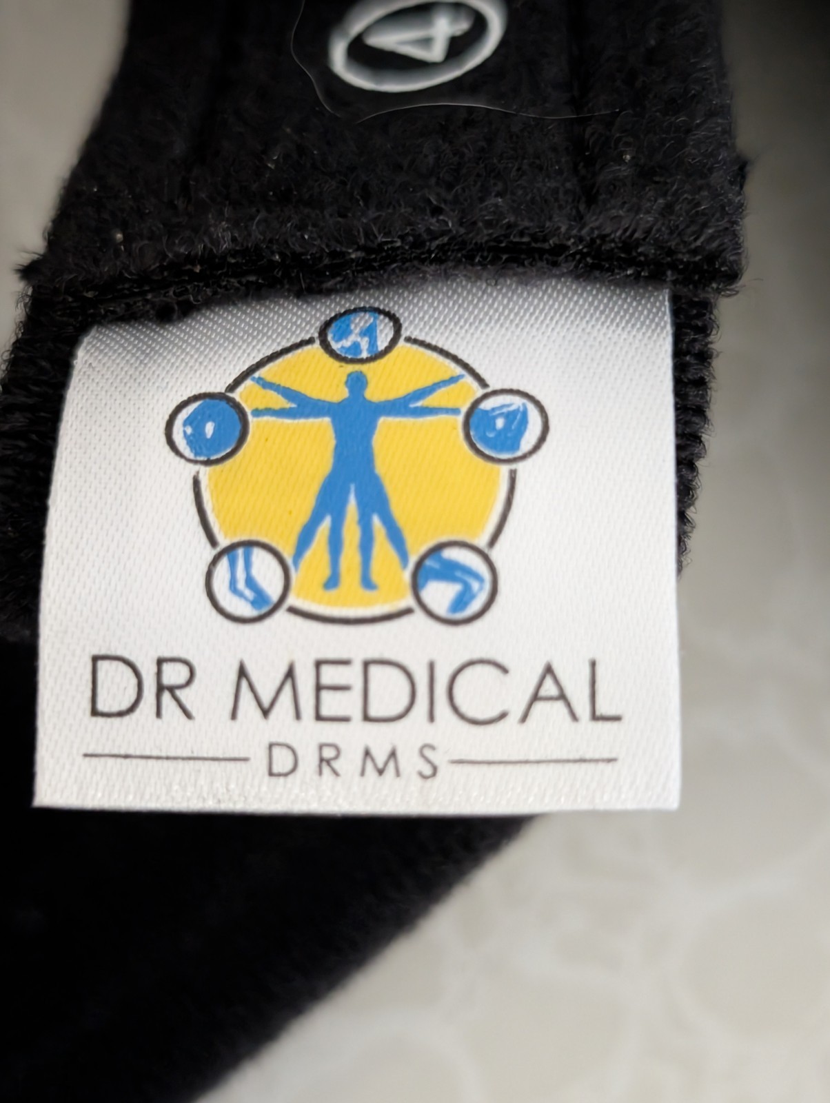 NEW Set Of 2 Dr Medical DRMS The OA Reliever R/L Knee Brace KB-138L Universal