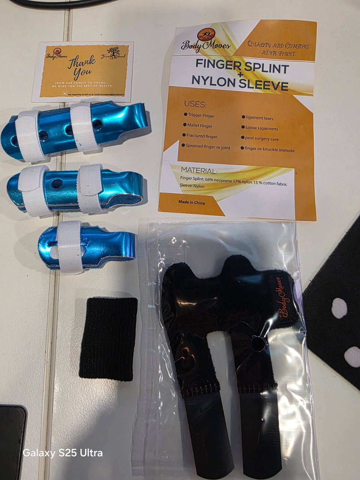 3 metal Finger splints | 1 Nylon Sleeve