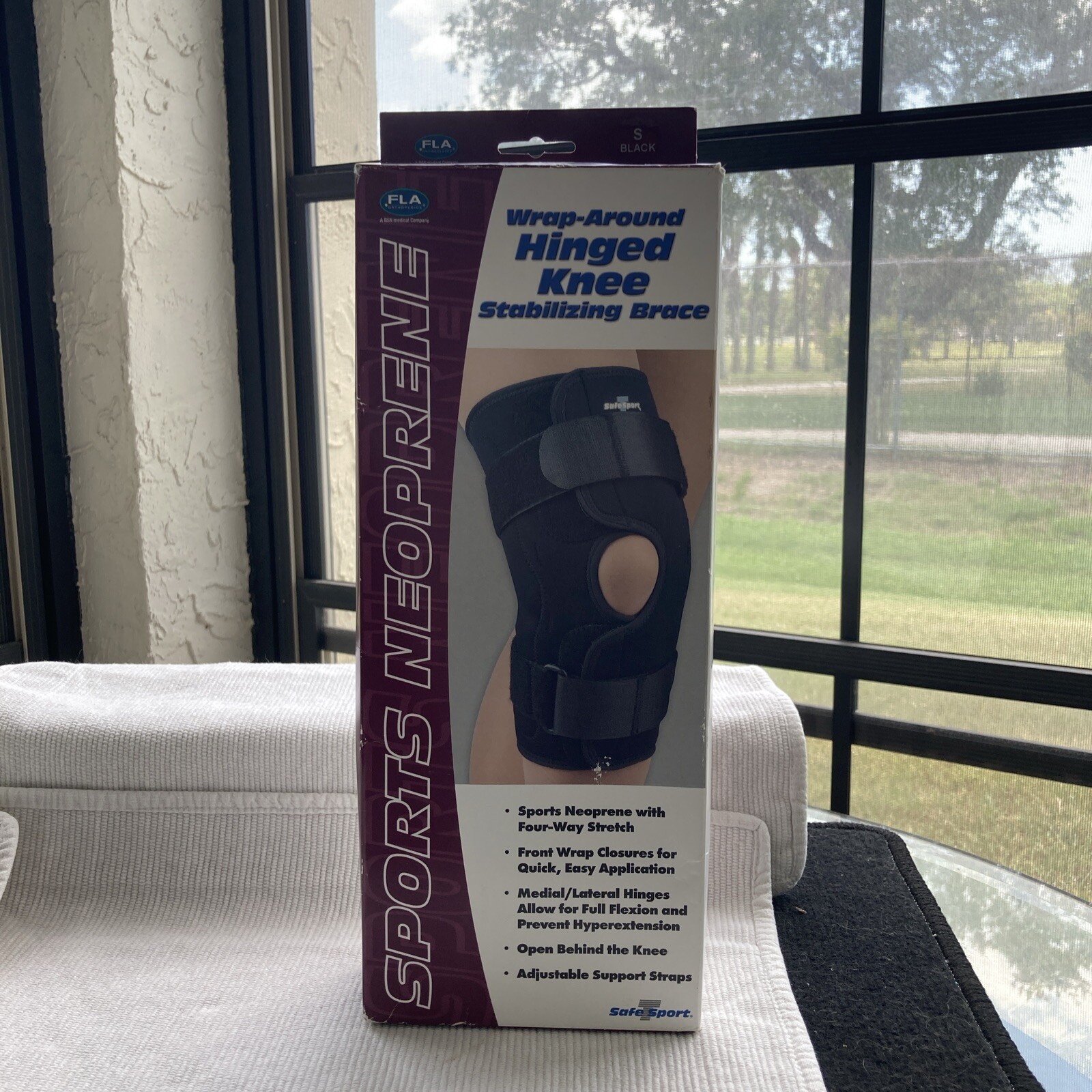 FLA Orthopedics Wrap-Around Hinged Knee Stabilizing Brace NIB Size: S Black