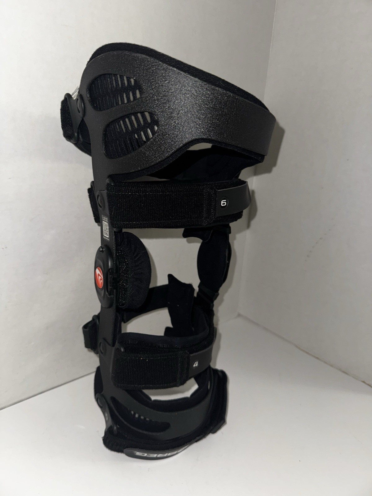 Breg Fusion Women’s OA Plus LG Right Knee Brace Black Adjustable Medial Support